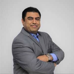 Contacta a Iván Aviña para asesoría en proyectos en el Norte del país.